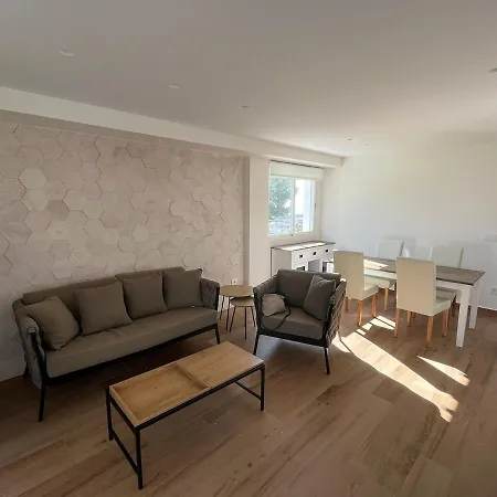 Apartment Luxury Renovated 2-bedroom With Pool Villajoyosa