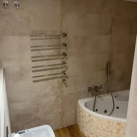 Luxury Renovated 2-bedroom With Pool Villajoyosa